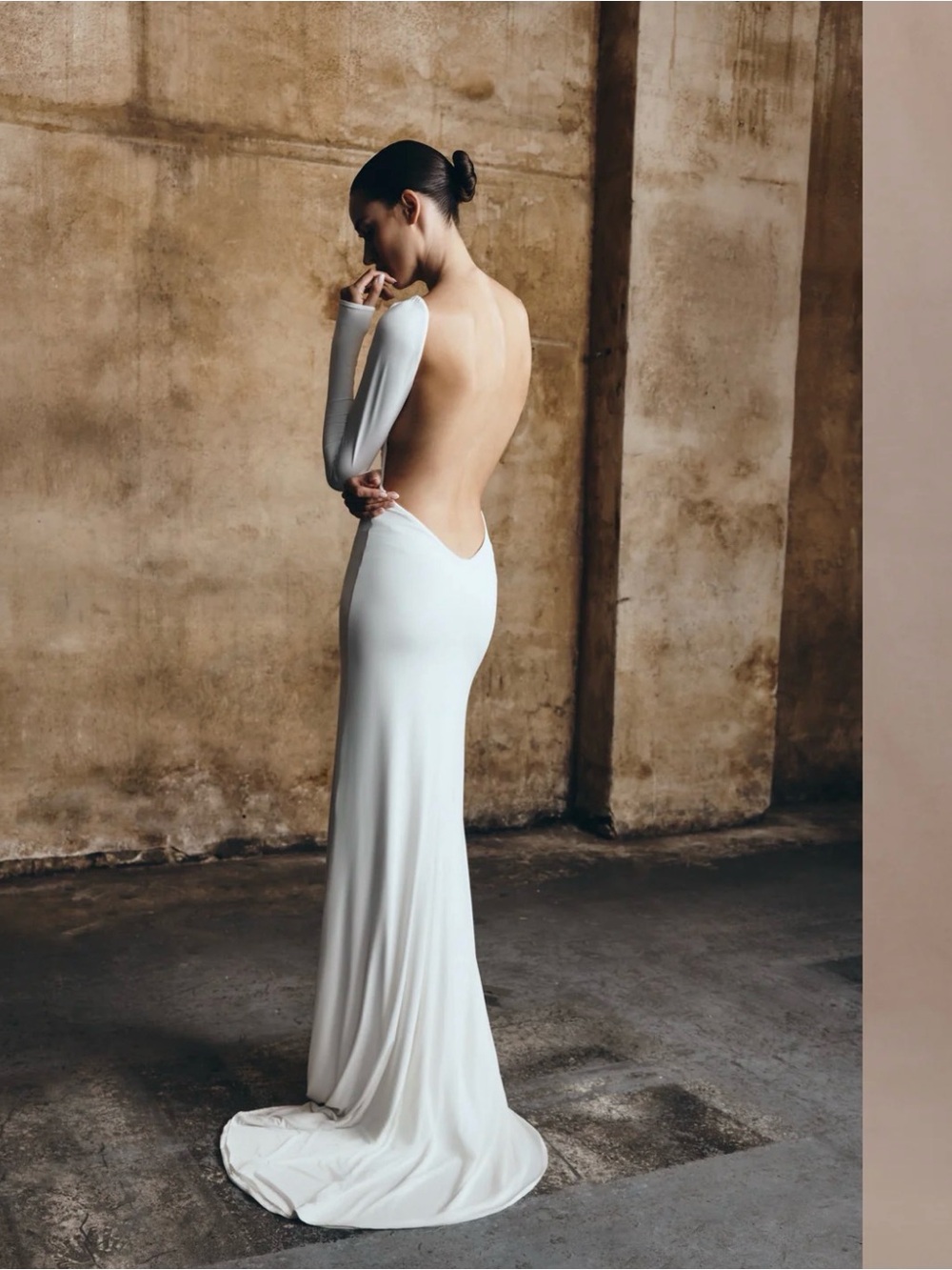 Meshki White Backless Long-Sleeve Evening Gown